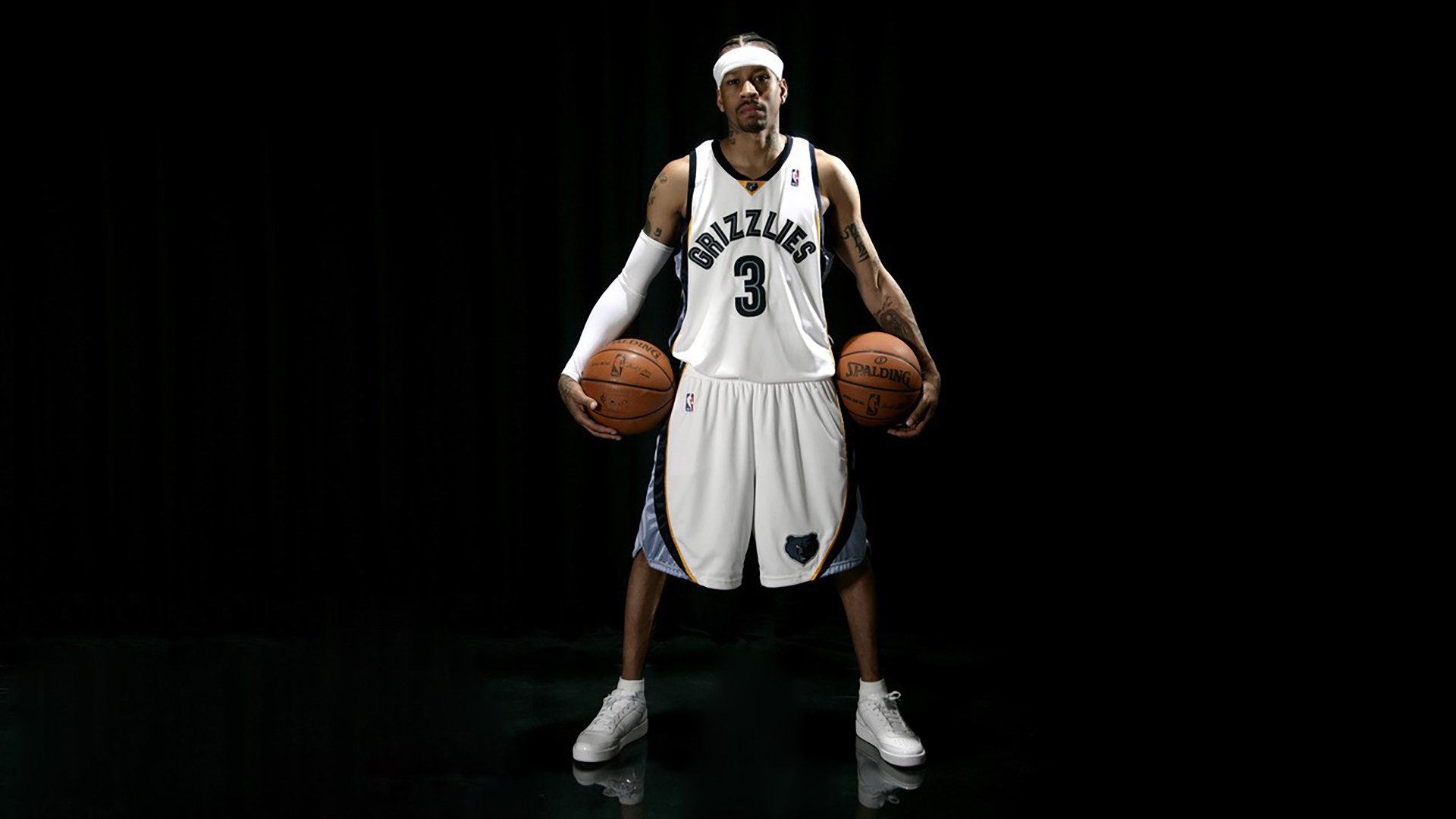 城市立交桥下多功能球场启用 首日举办迷你足球赛